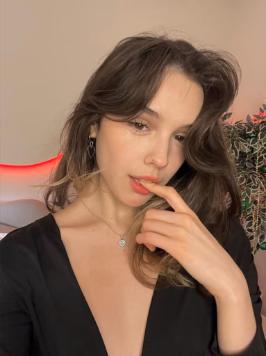 Eva (@averymayy) OnlyFans