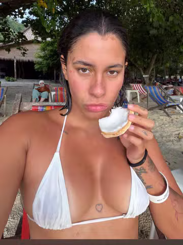 Fernanda (@fernandamotafarhat) OnlyFans: previous avatar