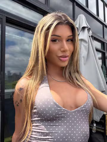 Rae (@itsrae69) OnlyFans: previous avatar