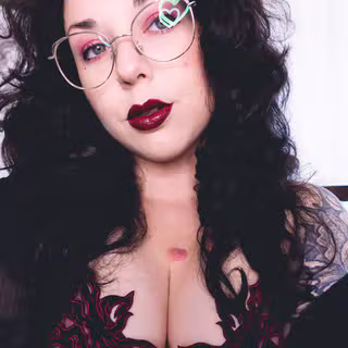 Leah Von Noire (@leahvonnoire) OnlyFans