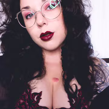 Leah Von Noire (@leahvonnoire) OnlyFans: current avatar