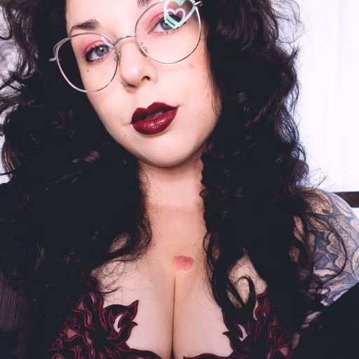Leah Von Noire (@leahvonnoire) OnlyFans