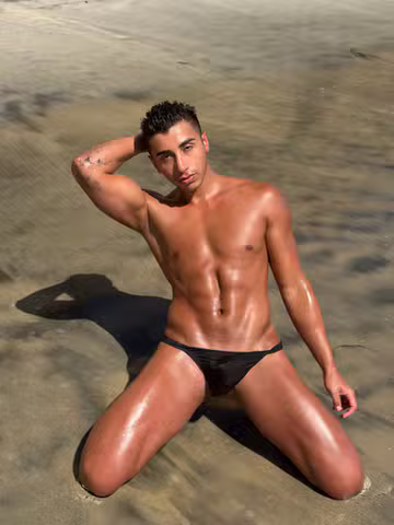 Ethan James (@mostlybottom) OnlyFans: previous avatar