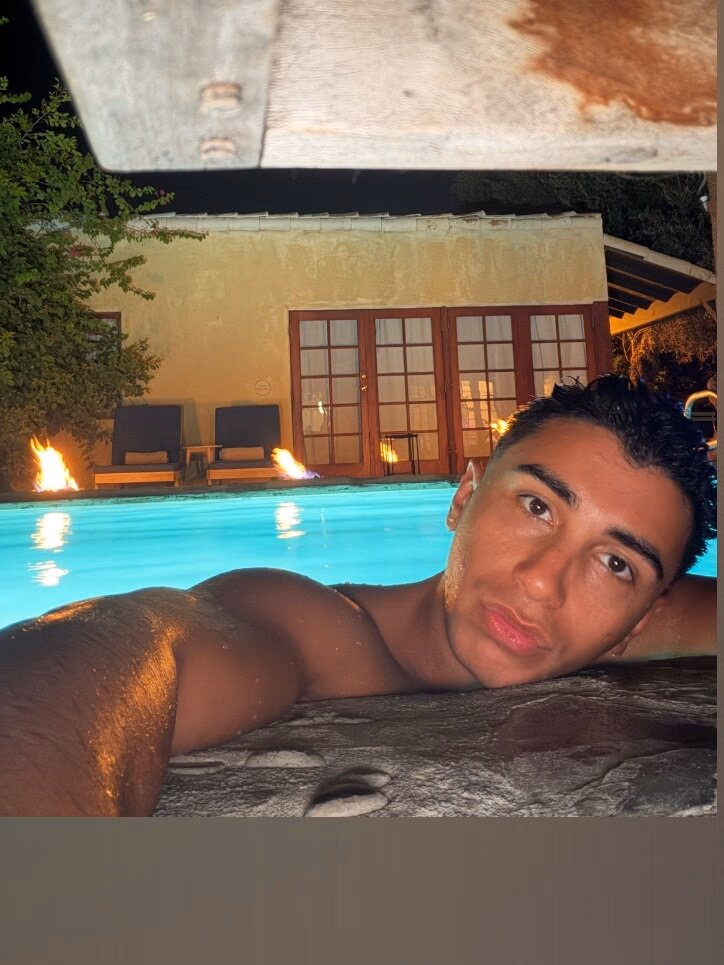 Ethan James (@mostlybottom) OnlyFans