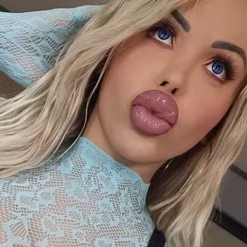 Paulina (@paulinacatxxx) OnlyFans: current avatar